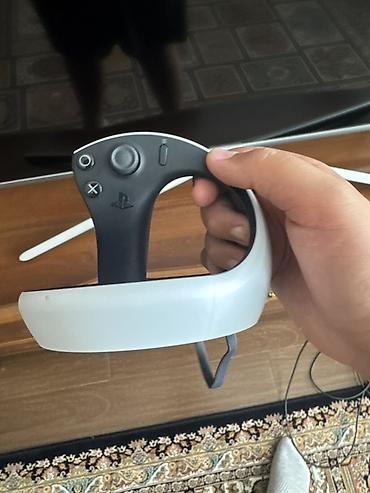 ps5 oyunu: Məhsul: PlayStation VR2 virtual reallıq başlığı və Sense nəzarətçiləri — 4