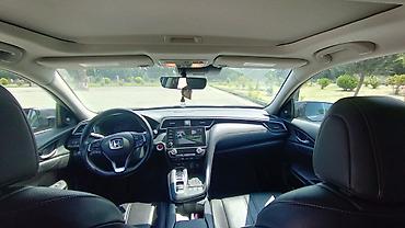 hyundai elantra 2019: Honda Insight: 1.5 l | 2019 il Sedan — 3