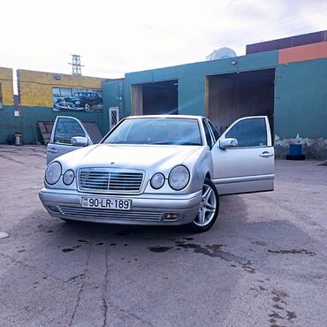 Mercedes-Benz: Mercedes-Benz 240: 2.4 l | 1998 il Sedan