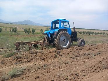Трактор колесный с плугом - Универсальный сельхозтрактор на колесном