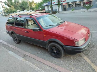 машина алуу: Volkswagen Passat: 1993 г., 2 л, Механика, Бензин, Универсал