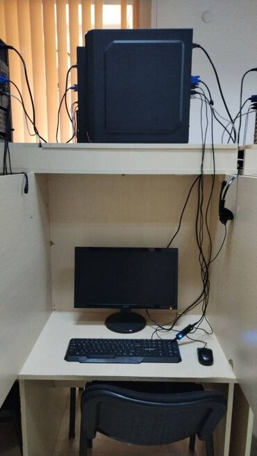 stolustu komputer satilir: Ofis komputerləri core i 2 duo 2 GB operativ yaddaş monitor 12 düymə