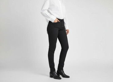 bordowe jeansy damskie: Jeansy damskie, rozmiar S