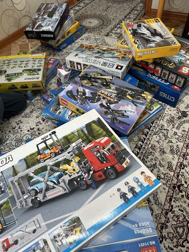 Игрушки: Лего-конструкторы