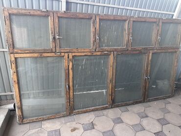 очок сатылат: Продаю окно есть только одна трещина 
Торг есть