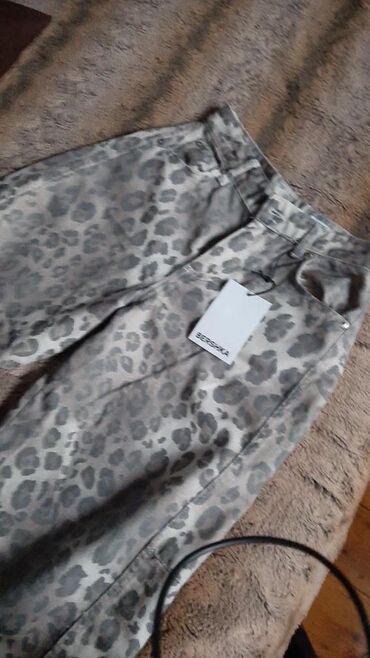 Ложки: Брюки, Bershka, 2XS (EU 32), цвет - Серый