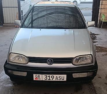 Volkswagen Golf: 1997 г., 1.8 л, Механика, Бензин, Хэтчбэк