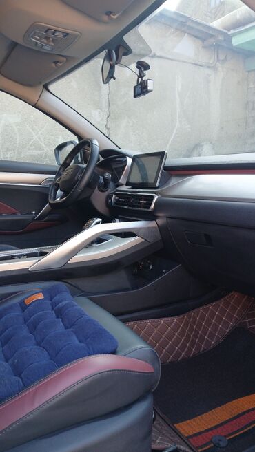 Geely: Geely Coolray: 2020 г., 1.4 л, Робот, Бензин, Кроссовер — 8