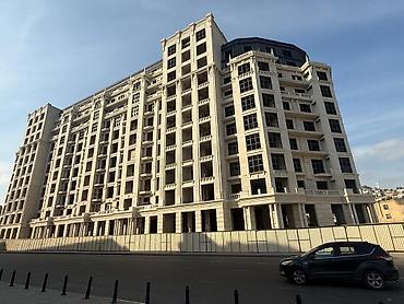 bayil qesebesi: Bayıl, 3 otaqlı, Yeni tikili, 159 kv. m — 1