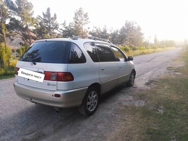 Toyota: Toyota Ipsum: 1998 г., 2 л, Автомат, Газ, Минивэн