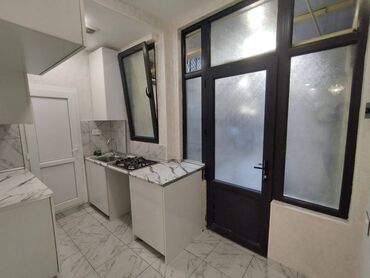 дом в забрате: Баку, 2 комнаты, Вторичка, м. Ичеришехер, 35 м²