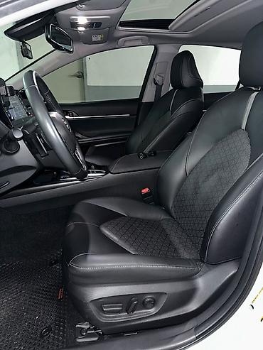 camry 55 exclusive: Toyota Camry: 2022 г., 2.5 л, Гибрид, Седан — 8