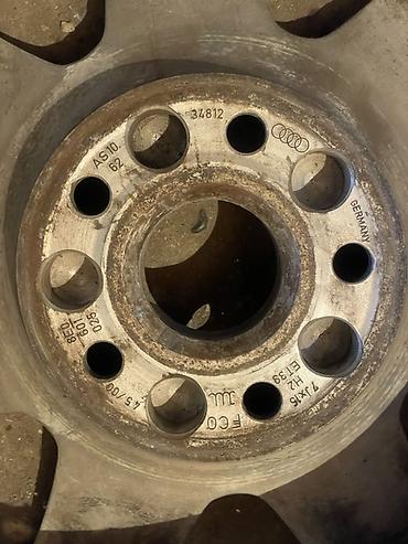 work r18: Литые Диски R 15 Audi, Пара, отверстий - 5, Б/у — 2