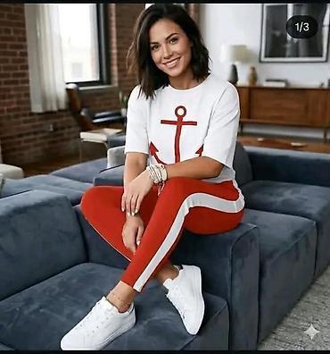 burberry papuce: Ženski dvodelni set – majica i trenerka, mornarski stil - Gornji deo — 5