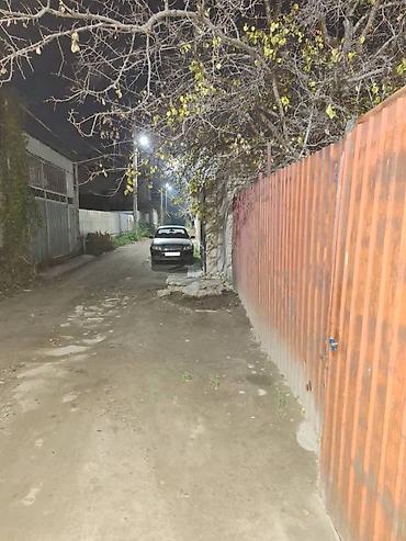 Продажа домов: Продается земельный участок с домом. Участок расположен в тихом — 5