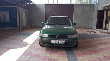 kuza satışı: Opel Astra: 1.6 l | 1995 il 400474 km Universal