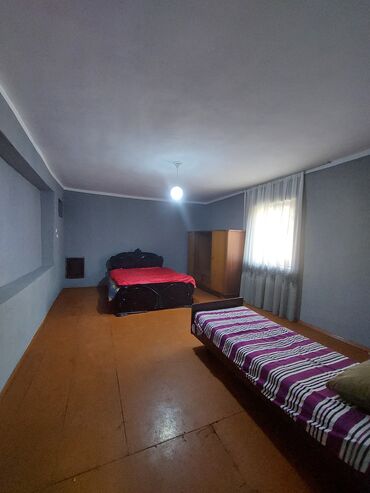 Uzunmüddətli kirayə mənzillər: Yasamal rayonu Şərifzadə küçəsi Safsunun yanından düz aşağı düşəndə — 10