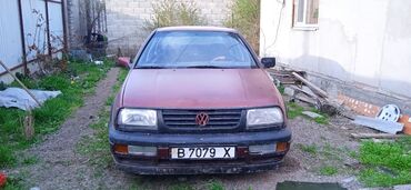 фольксваген венто 1993: Volkswagen Vento: 1993 г., 1.8 л, Механика, Бензин, Седан