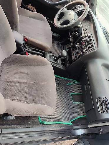 гетс 1 1: Nissan Primera: 1995 г., 2 л, Автомат, Хэтчбэк — 4