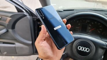 Мобильные телефоны и аксессуары: Samsung Galaxy A7 2018 | 64 ГБ цвет - Черный