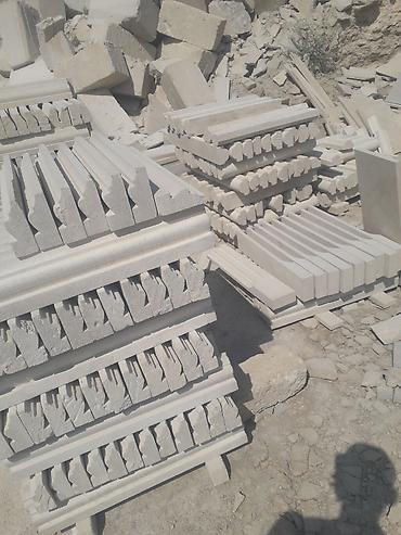 Dekorativ daşlar: Açıq bej rəngli daş plitələr hər növ tikinti və təmir işləri üçün — 3