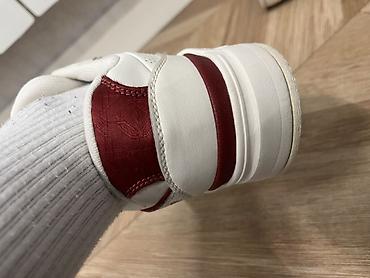 Кроссовки и спортивная обувь: Кроссовки Lining в ретро стиле (common 80s) Состояние хорошее — 9