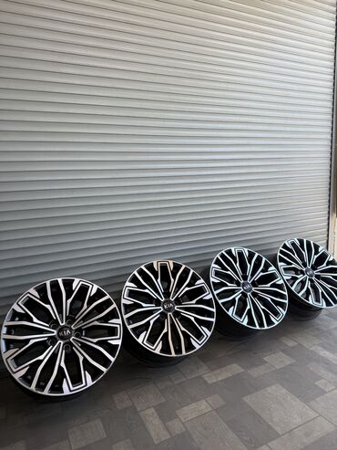 Диски: Литые Диски R 18 Kia, Комплект, отверстий - 5, Б/у