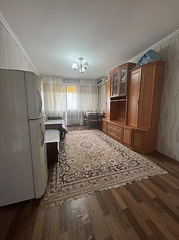 3 комнаты, 58 м², 8 мкр 104 серия, 5 этаж, Старый ремонт