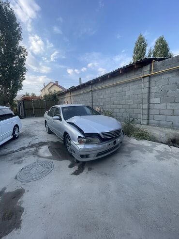 бити авто: Nissan Cefiro: 1997 г., 2 л, Автомат, Бензин, Седан