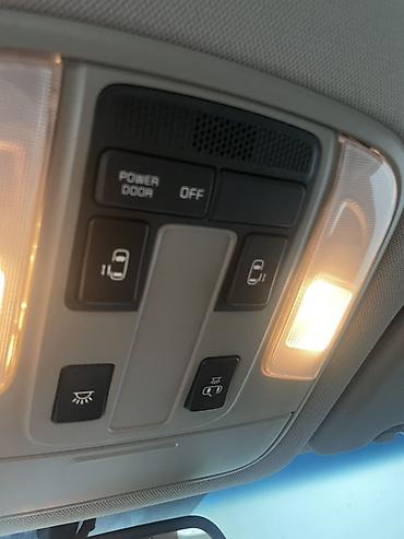 карниваль: Kia Carnival: 2018 г., 2.2 л, Автомат, Дизель, Минивэн — 7
