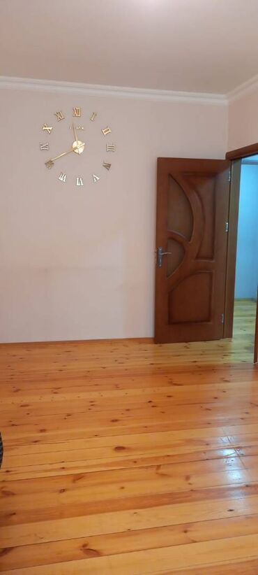 Uzunmüddətli kirayə mənzillər: Telnovda kirayə ev verilir. Şəkildə görünən əşyalarla verilir. İstilik — 1