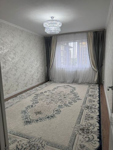 срочно продаётся 1 комнатная квартира в районе ошского рынка по улице кенсуйская: 2 комнаты, 66 м², Элитка, 3 этаж, Евроремонт