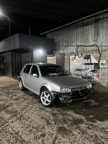 битые машины продажу: Volkswagen Golf: 2002 г., 1.6 л, Механика, Бензин, Хэтчбэк — 6