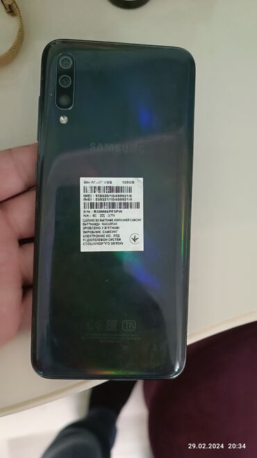 samsung a70 ekranı: Samsung A70, 128 GB, rəng - Qara, Düyməli, Barmaq izi, Simsiz şarj