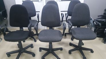 Кресла: Продаю офисные кресла Престиж - б/ у