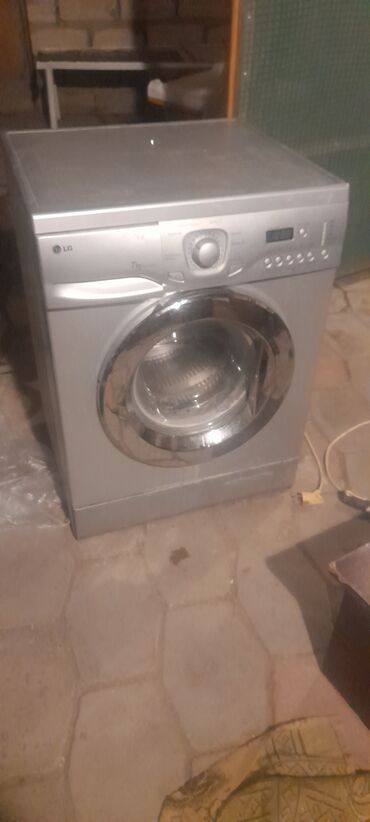 Сковородки: Стиральная машина LG, 7 кг, Автомат, Без сушки, Нет кредита