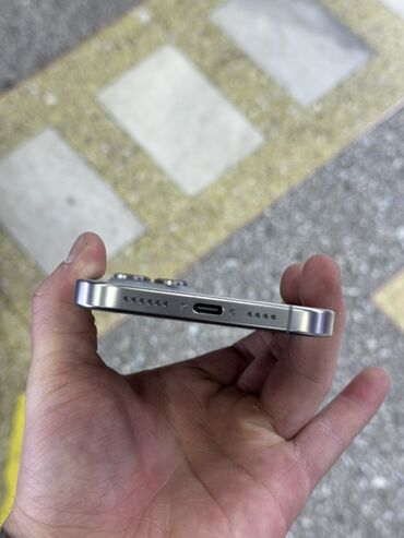 Apple iPhone: IPhone 16 Pro Max, Б/у, 256 ГБ, Natural Titanium, Зарядное устройство, Защитное стекло, Кабель, 100 % — 4