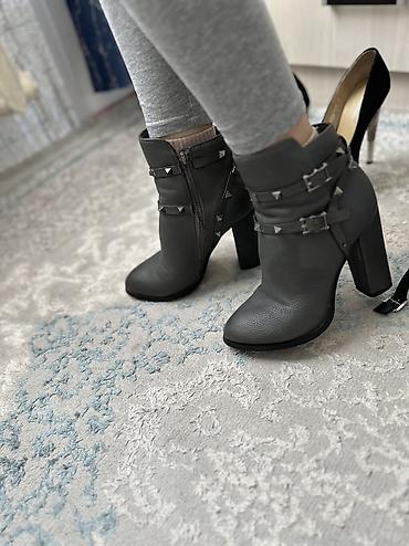 Шубы: Куртка 3000
Шуба2000
Туфли 1000 — 8