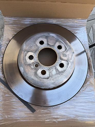 bmw apornu: Bmw G11. 2020 730 arxa naklatka apornu Ogrinal usten cixma — 1
