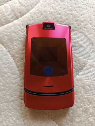 v chernyh legginsah: Motorola Razr V Mt887, Новый, цвет - Красный, 1 SIM