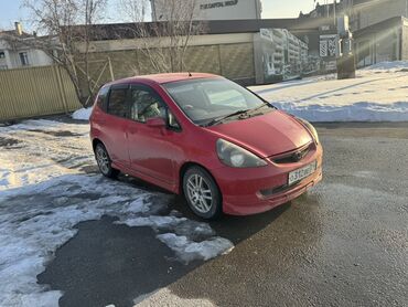 Honda: Honda Fit: 2002 г., 1.3 л, Вариатор, Бензин, Седан