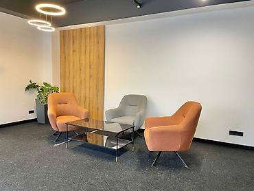 конференц: Аренда офисов, 270 м², В жилом комплексе, С оборудованием, С отдельной кухней, С отдельным входом — 3
