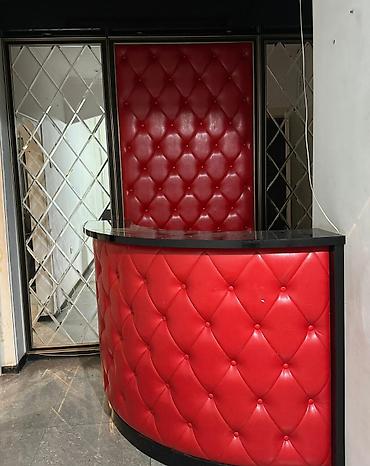 Продажа салонов красоты и кабинетов: Продаю коммерческое помещение,бывшая парихмахерская(все документы — 3