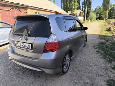 мотор тайота ипсум: Honda Fit: 2002 г., 1.5 л, Вариатор, Бензин, Хэтчбэк