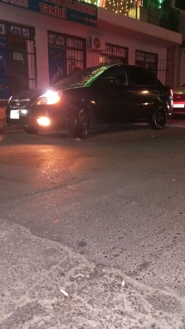 Kia: Kia Rio: 1.4 l | 2010 il Sedan — 6