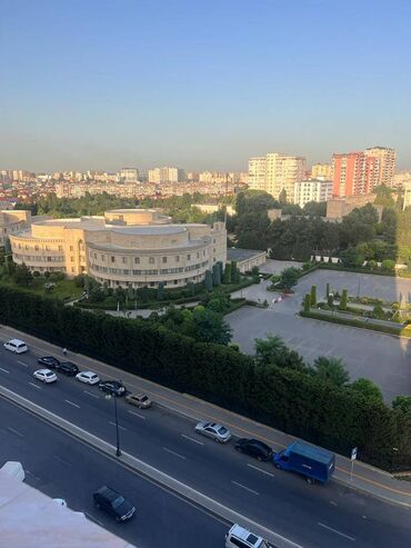 Yeni tikili: 9-cu mikrorayon, 4 otaqlı, Yeni tikili, m. Memar Əcəmi, 147 kv. m — 19