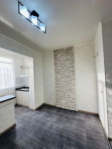 2х комнатная квартира продаётся: 2 комнаты, 62 м², 106 серия, 2 этаж, Евроремонт