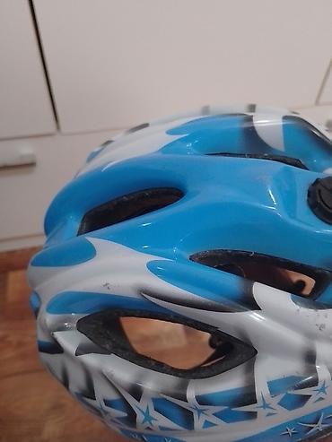 Oprema za bicikliste: Dečija biciklistička kaciga KED - Veličina: podesiva (zadnji točkić — 6