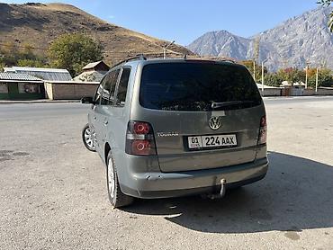 обмен на bmw: Volkswagen Touran: 2005 г., 1.6 л, Механика, Бензин, Минивэн — 4