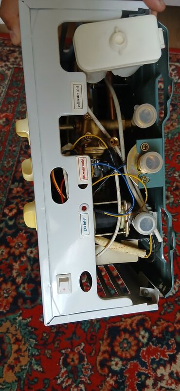 soyuducular sumqayit: Пятиминутка Bosch, 24 л/мин., Новый, Нет кредита, Самовывоз